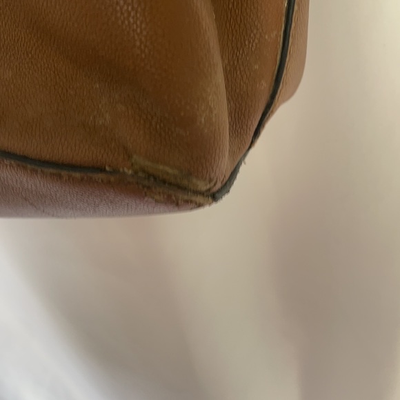 GUESS BROWN SHOULDER BAG - Picture 14 of 16